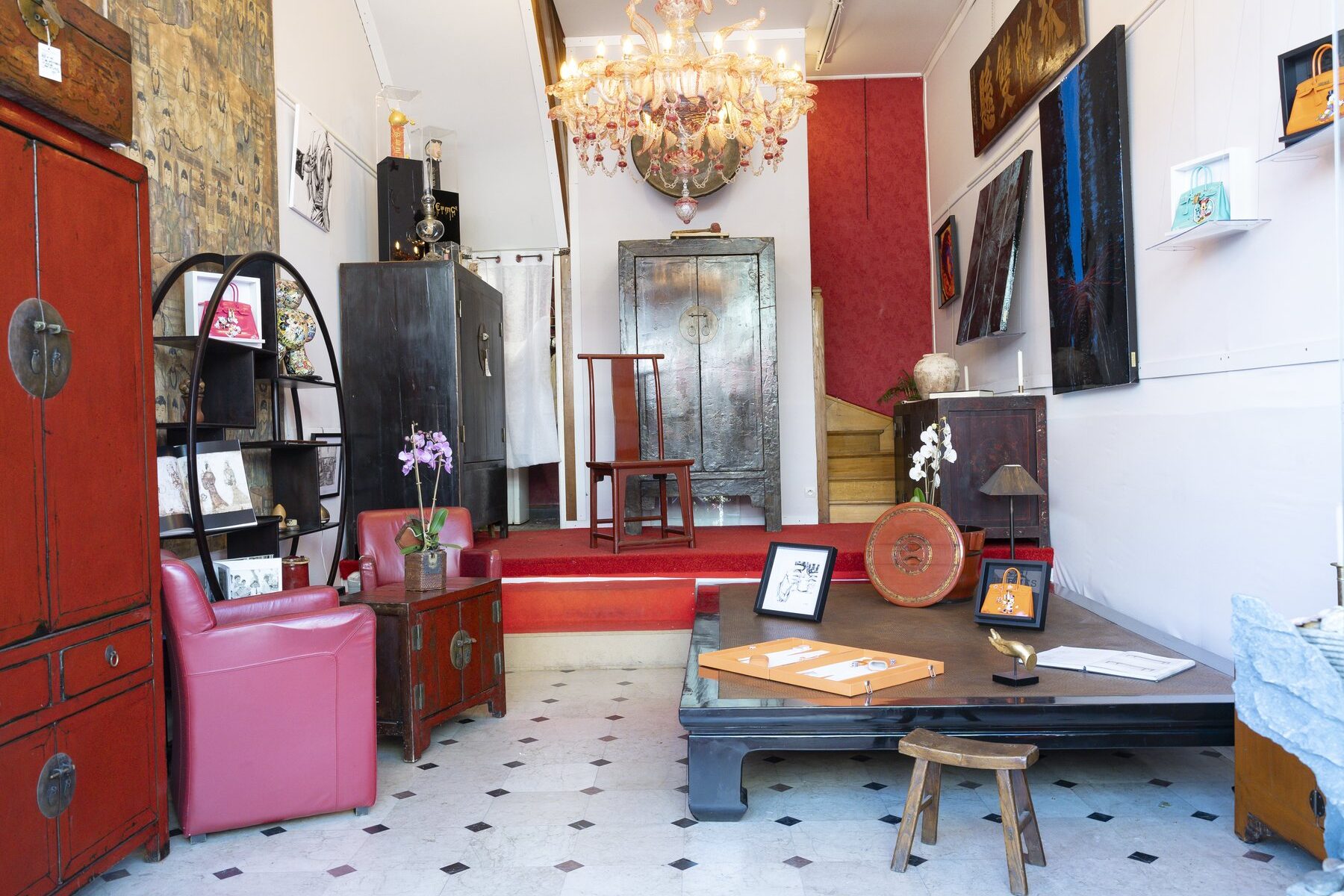 Mobilier ancien chinois • Art contemporain •